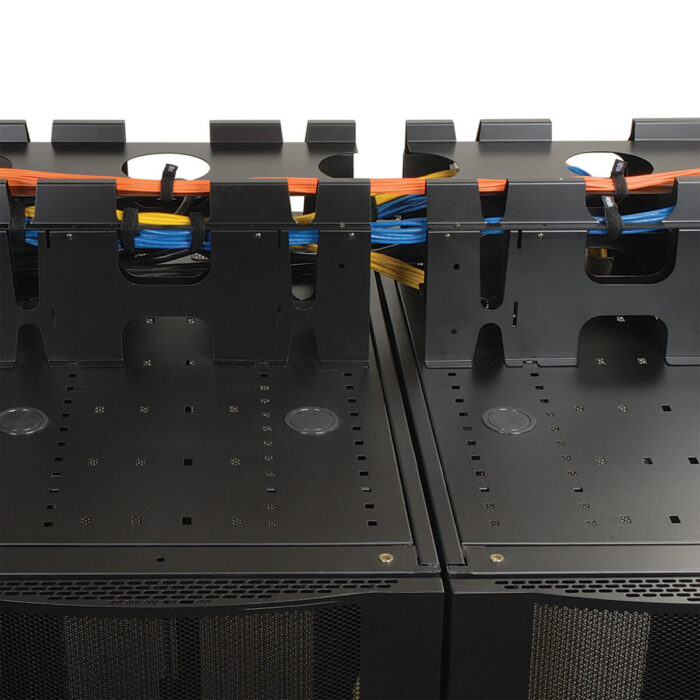 Tripp Lite SRCABLETRAY Canaleta para cables SmartRack instalada en el techo - permite rutear el cable y segregar cables de energía/datos - Image 3